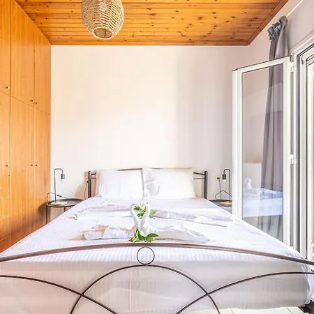 Olive Apartment Near The Beach Gazi Exterior photo