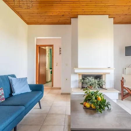 Olive Apartment Near The Beach Gazi Exterior photo